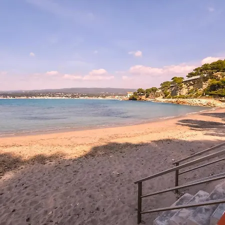 Nice Apartment In Saint-Cyr-Sur-Mer *