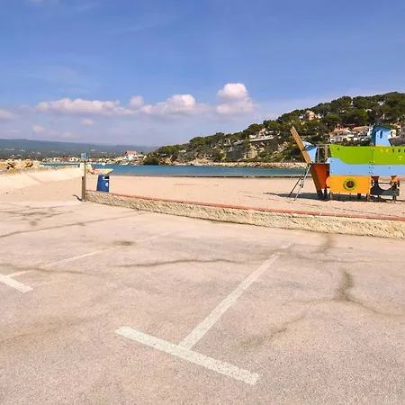 Nice Apartment In Saint-Cyr-Sur-Mer * Saint-Cyr-sur-Mer